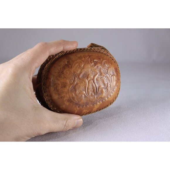 Small Tooled leather purse, floral embossed festival bag, change purse mini - Picture 8 of 9